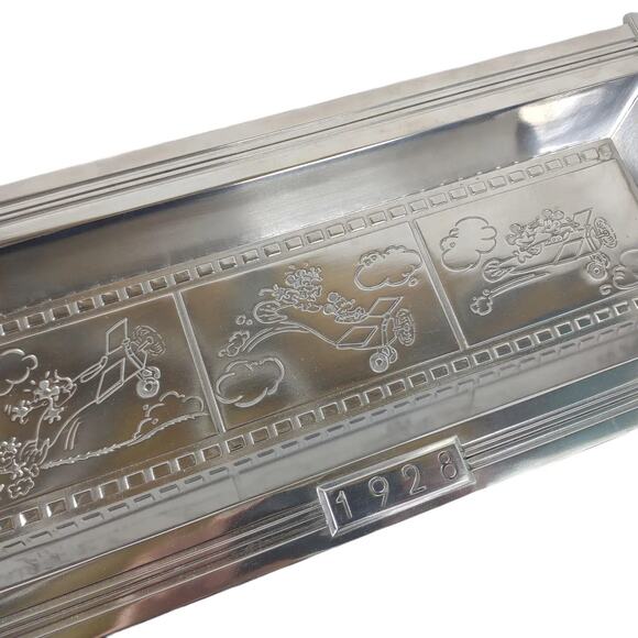Disney MICKEY MOUSE 1928 Plane Crazy Matinee Art Deco Metal Serving Tray w/ Box - Picture 3 of 7